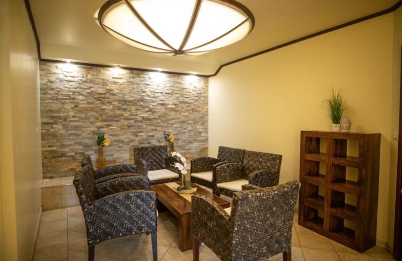 Vier Jahreszeiten Rooms Husum  Экстерьер фото